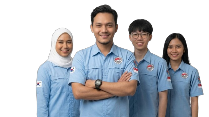 Empat siswa LKP Kimchi berseragam biru